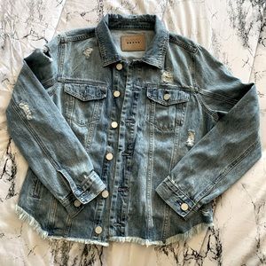 •Distressed Jean Jacket•
